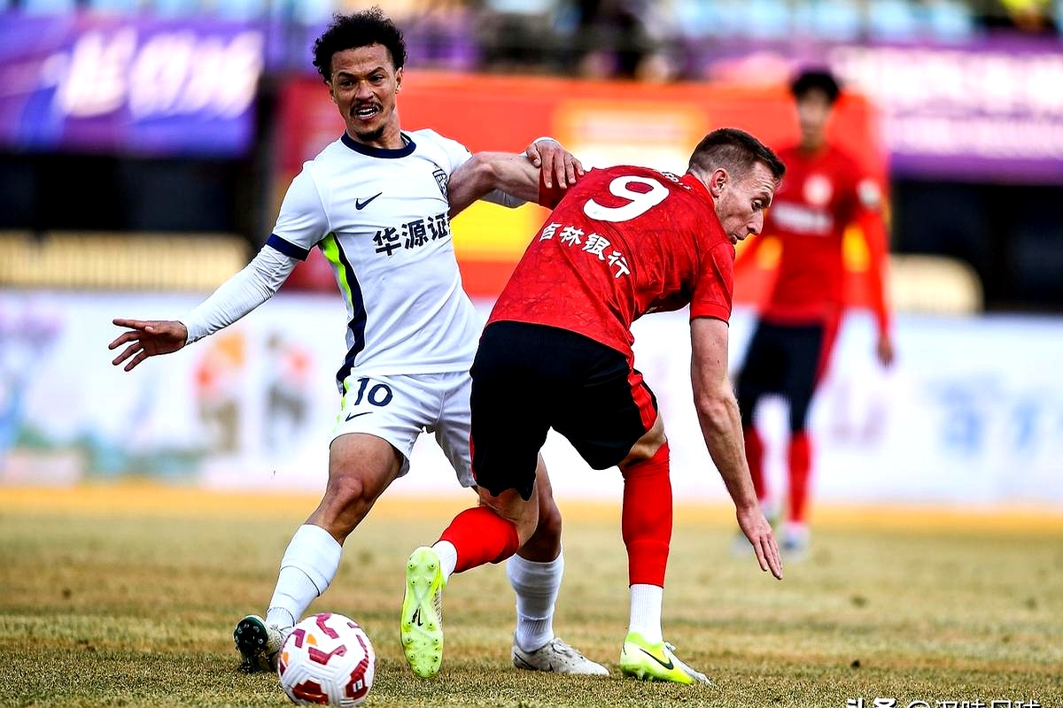 包含曝彭欣力租借加盟长春亚泰曾因辱骂裁判被停赛的词条