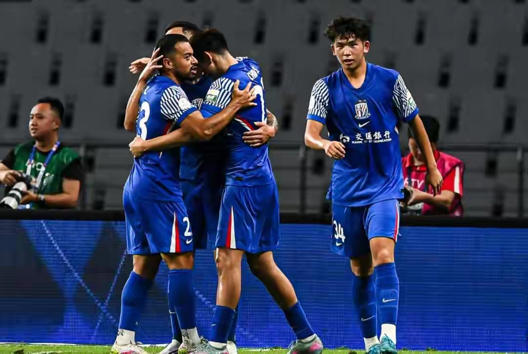 中超上海申花1-0深圳新鹏城路易斯闪击破门申花延续争冠希望的简单介绍