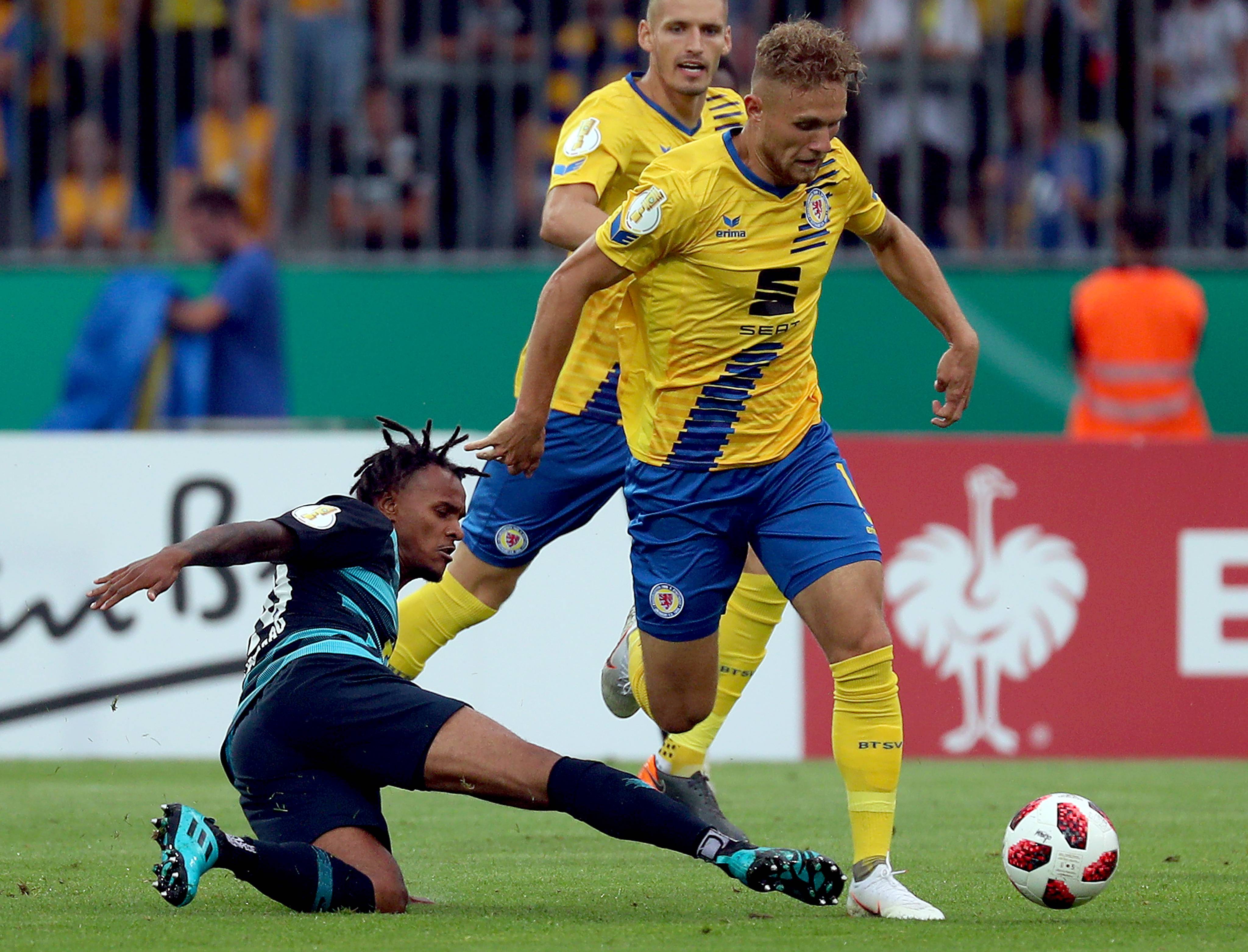 德乙比勒菲尔德VS马格德堡今日比分比勒菲尔德新赛季表现更好的简单介绍  第2张