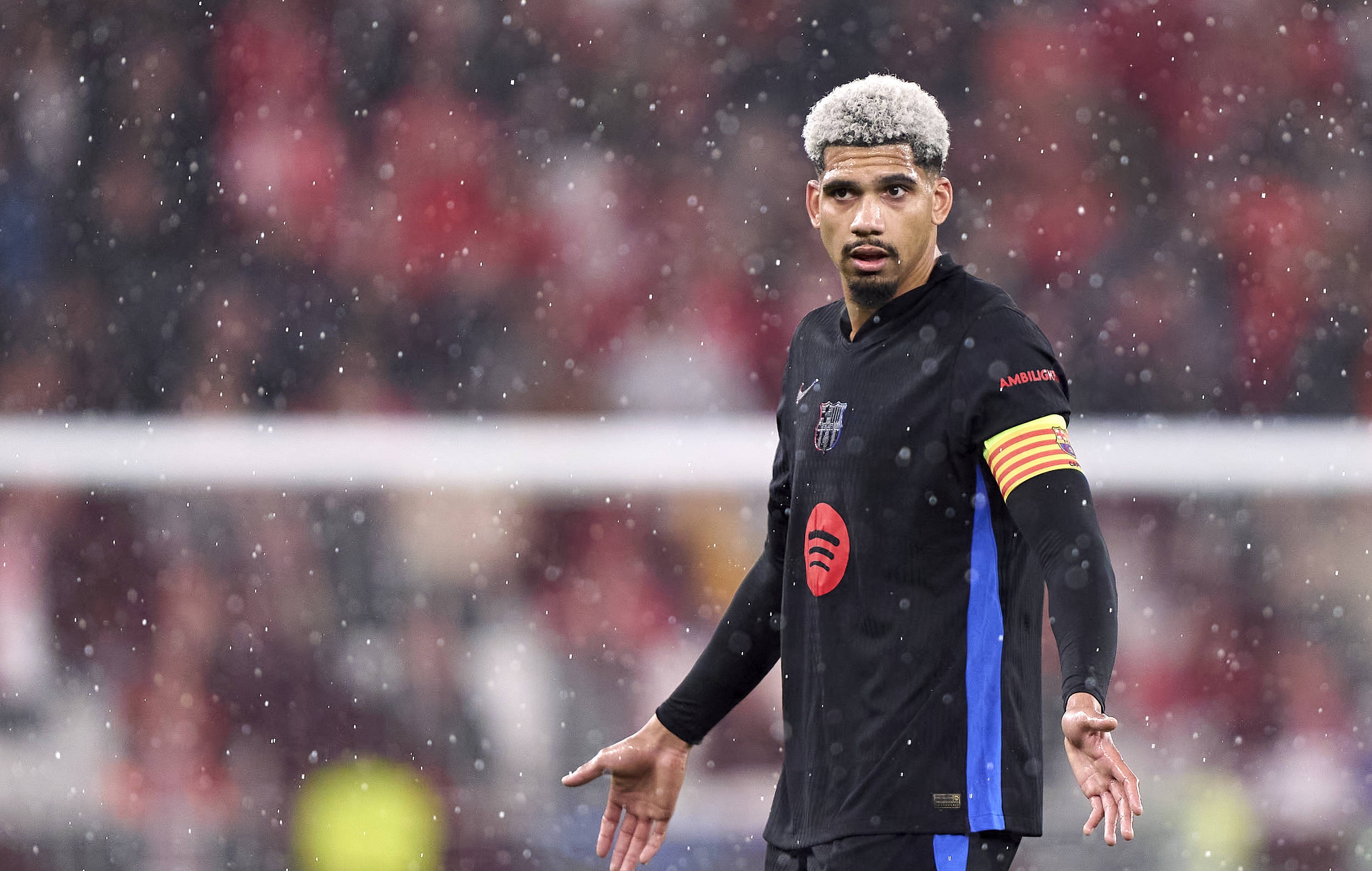 关于法蒂很可能无缘新赛季法甲首轮但他正在为复出全力准备着的信息