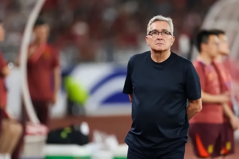 伊万否认批评中国足协和球员与足协的合同自动终止的简单介绍 第2张 伊万否认批评中国足协和球员与足协的合同自动终止的简单介绍 第2张