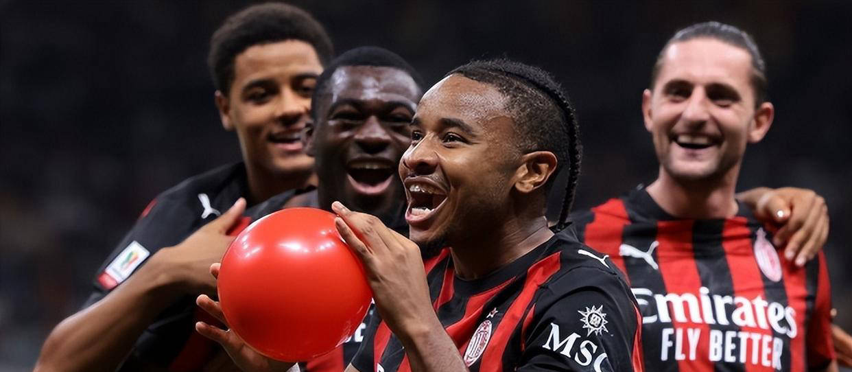 包含意甲今夏转会费最贵阵容恩昆库标王那不勒斯三将在列的词条  第1张